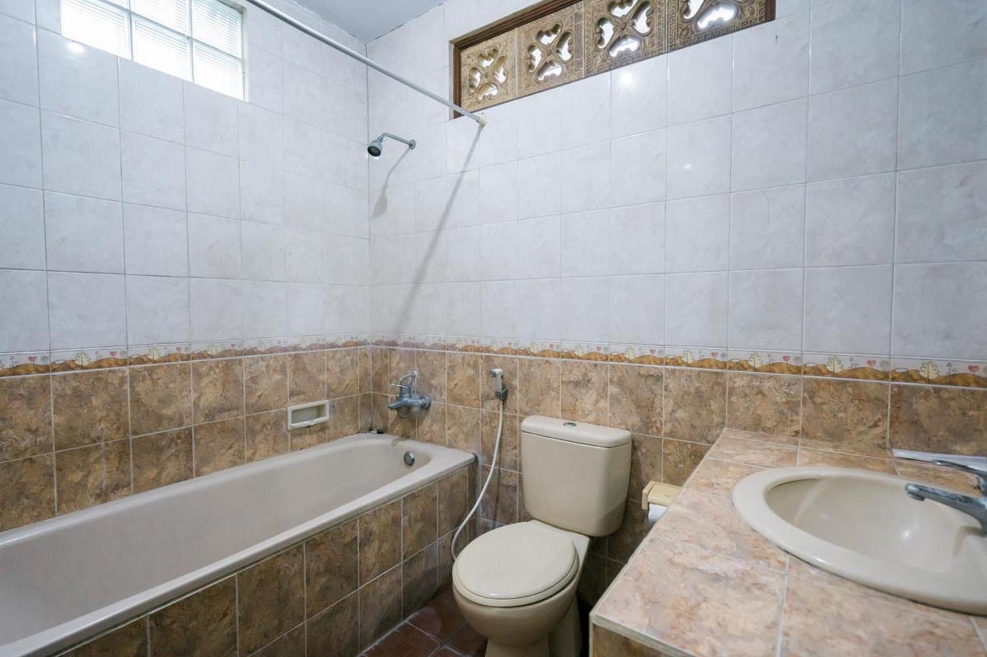 Urbanview Hotel Ananda Beach Sanur מראה חיצוני תמונה