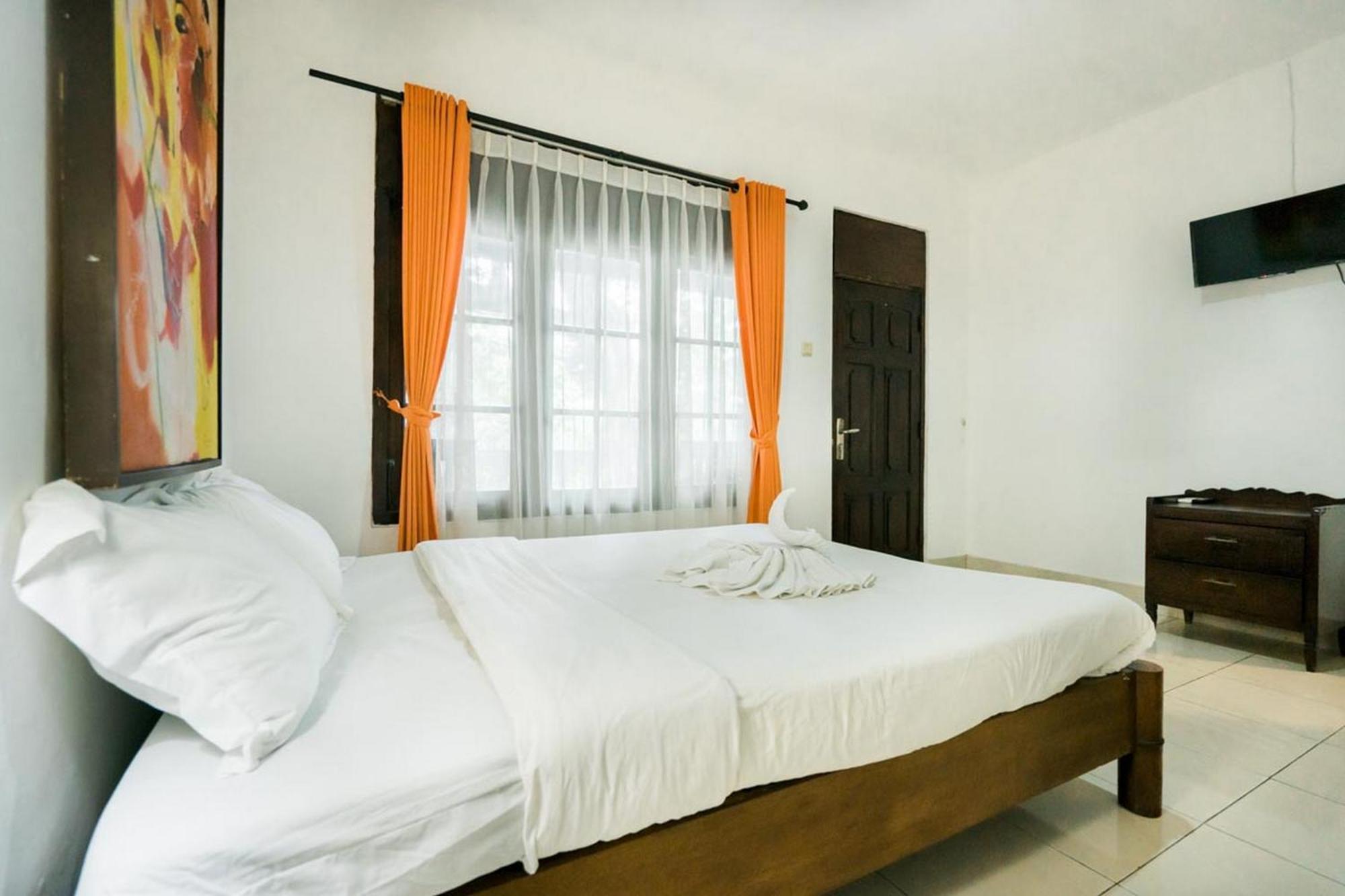 Urbanview Hotel Ananda Beach Sanur מראה חיצוני תמונה