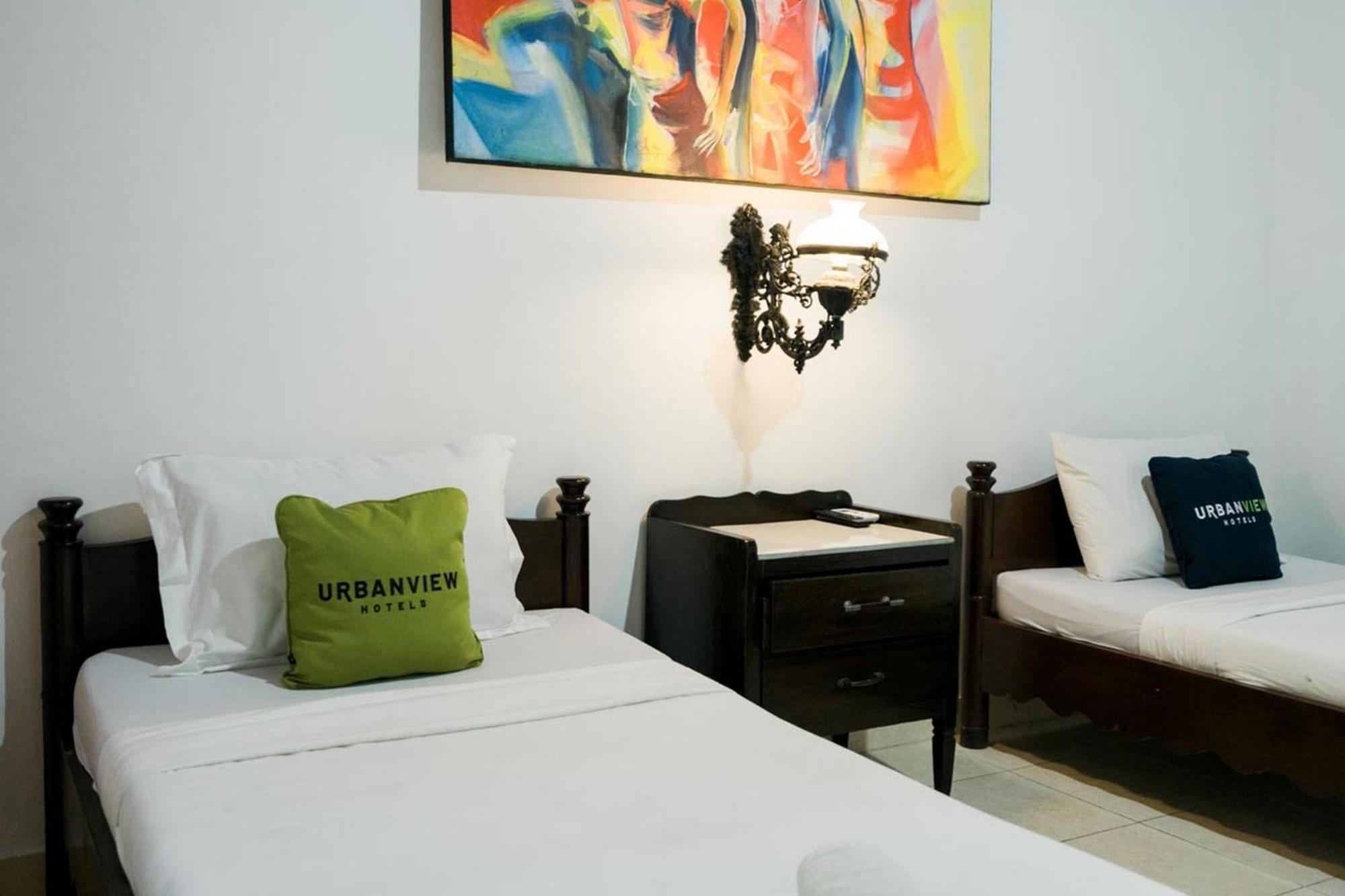 Urbanview Hotel Ananda Beach Sanur מראה חיצוני תמונה