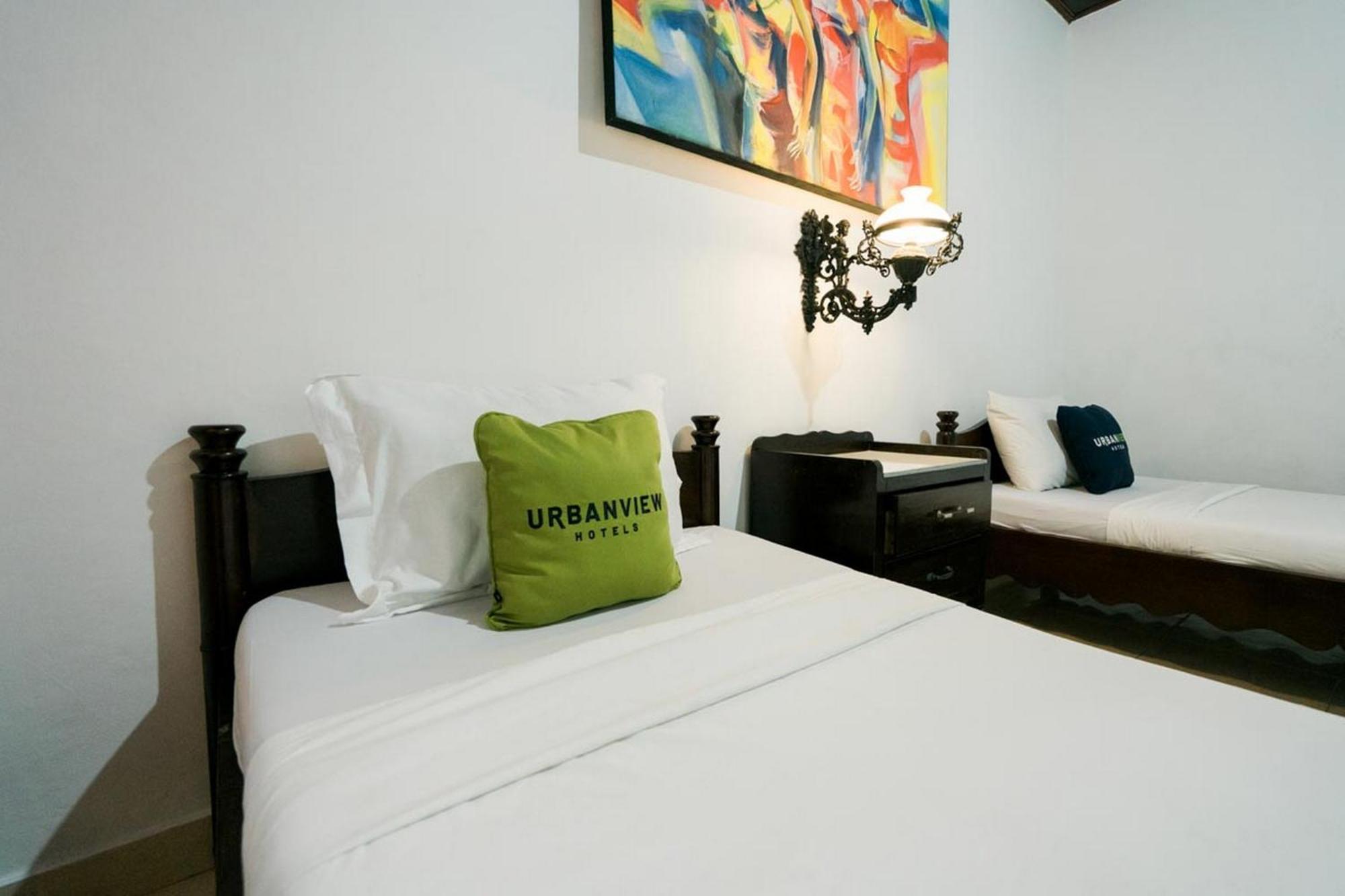 Urbanview Hotel Ananda Beach Sanur מראה חיצוני תמונה